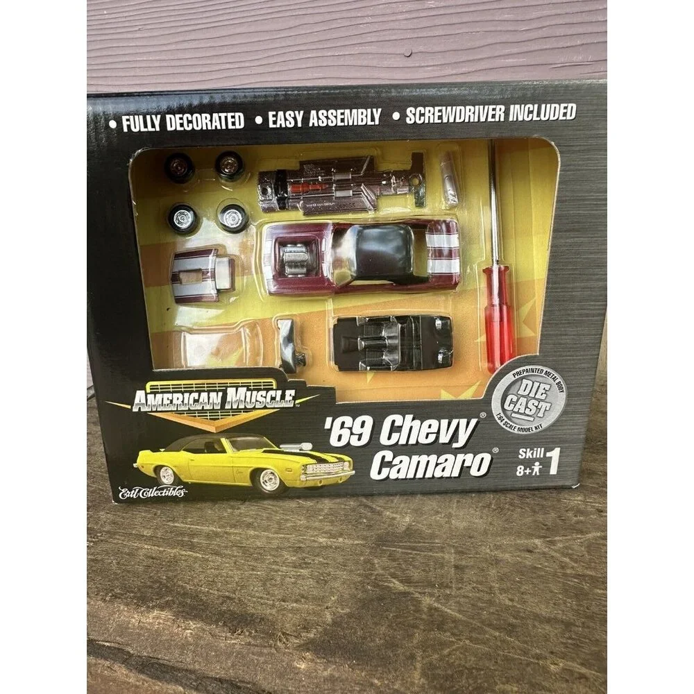 Ertl American Muscle 1969 Chevy Camaro Diecast Model‎ Kit 1:64 30292 Deep red